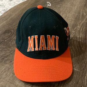 VINTAGE ADJUSTABLE MIAMI HURRICANES STARTER FITTED HAT! 7 1/8ths!